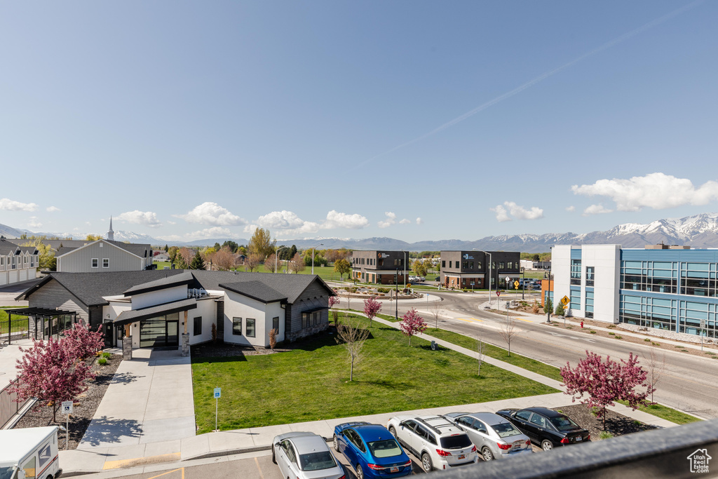 Aerial view with a residential view and a mountain view