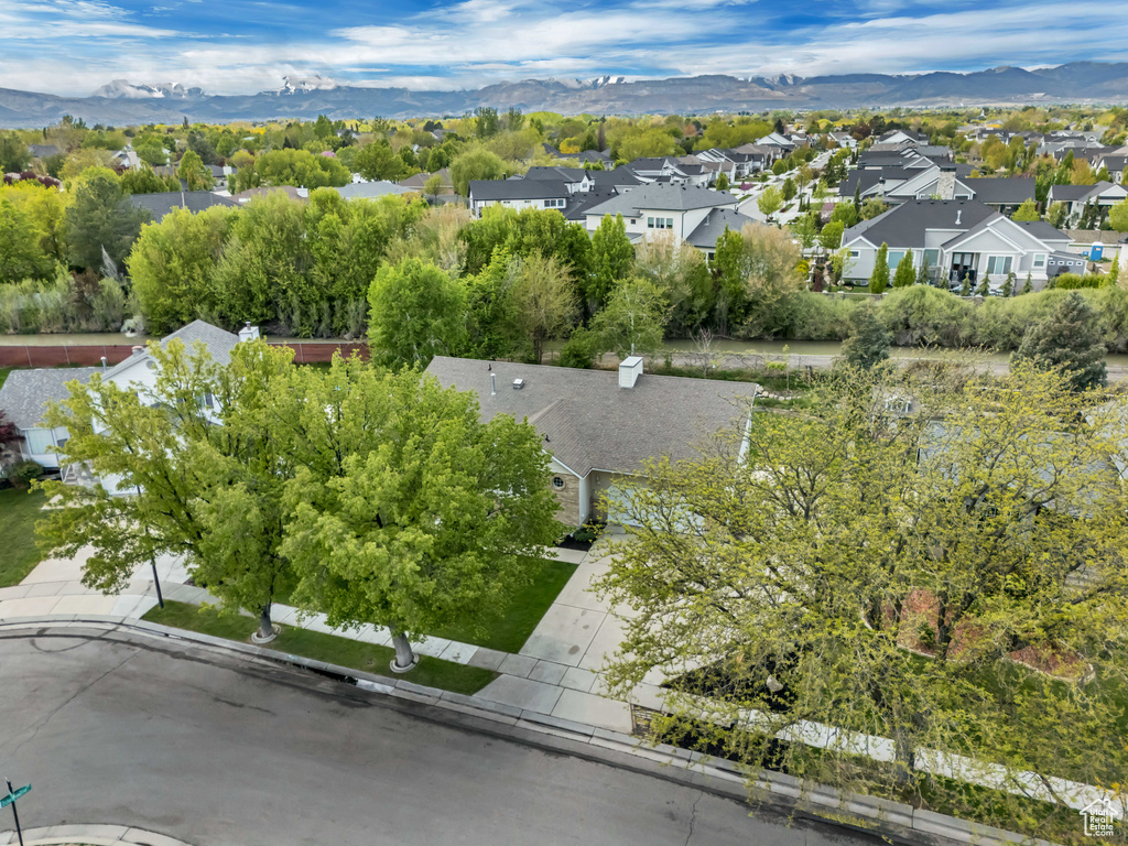 Bird\'s eye view with a residential view