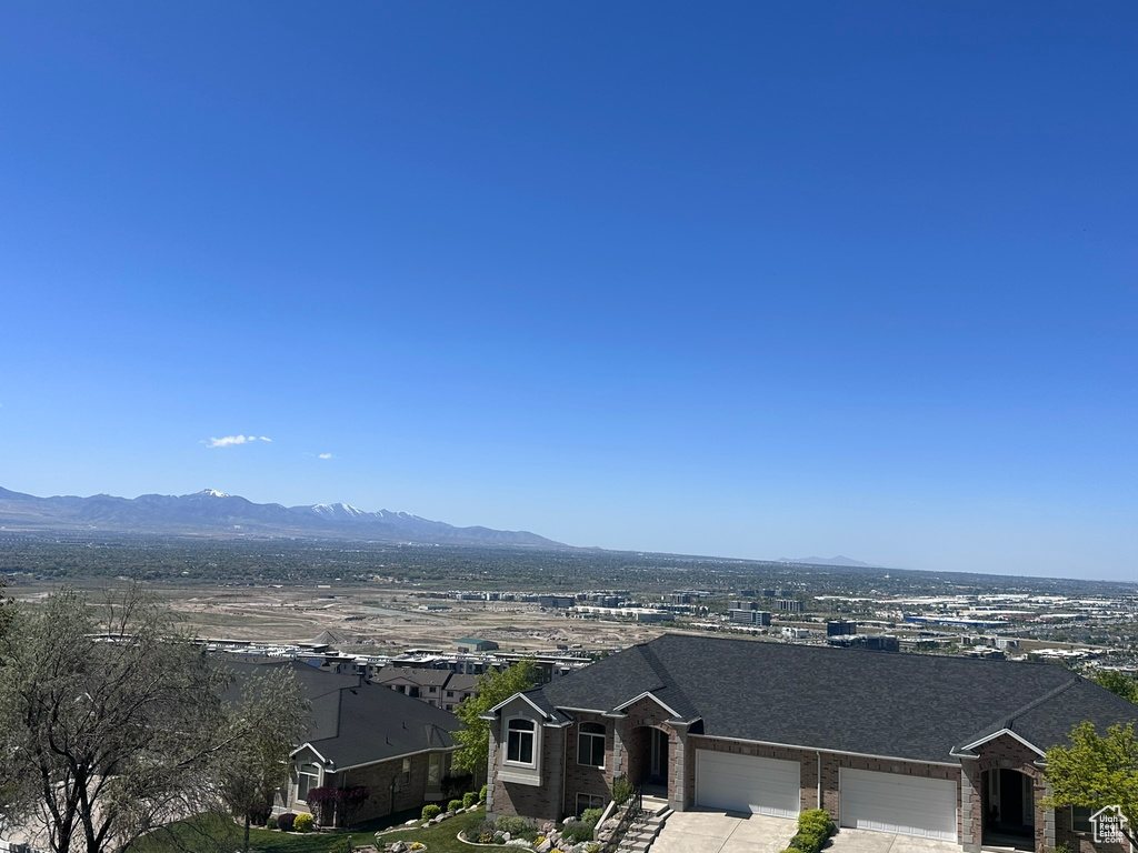 View of mountain feature