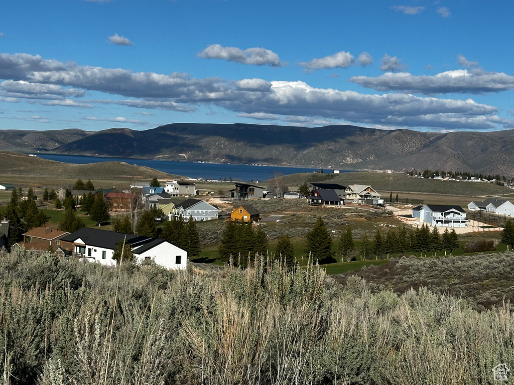 View of mountain feature