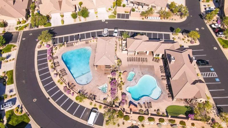 Birds eye view of property
