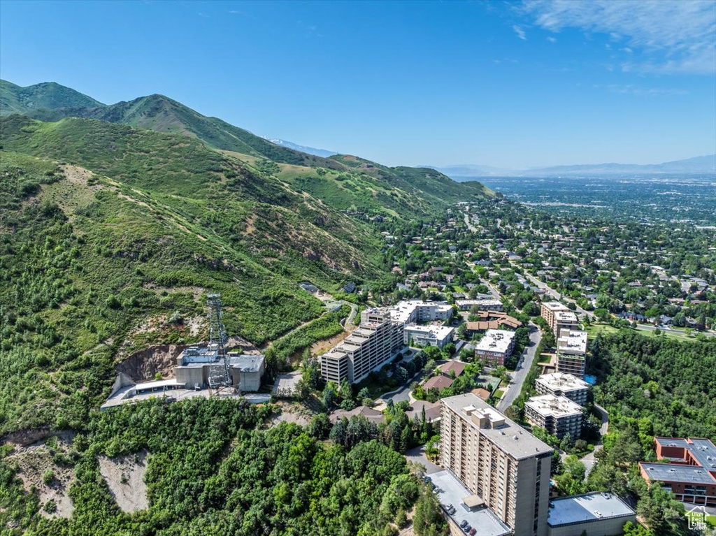 Bird's eye view featuring a mountain view