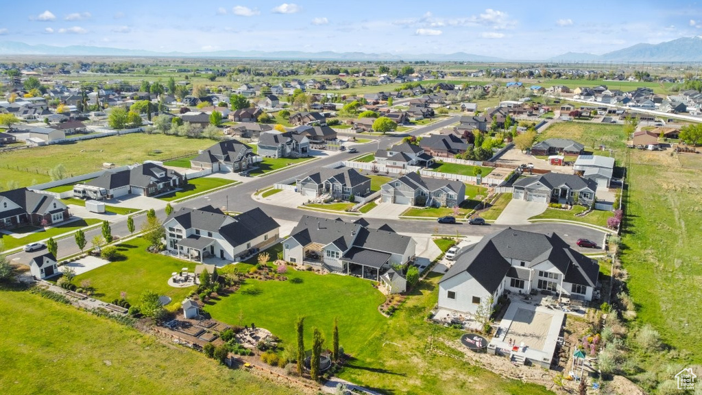 Aerial view featuring a residential view and a mountain view