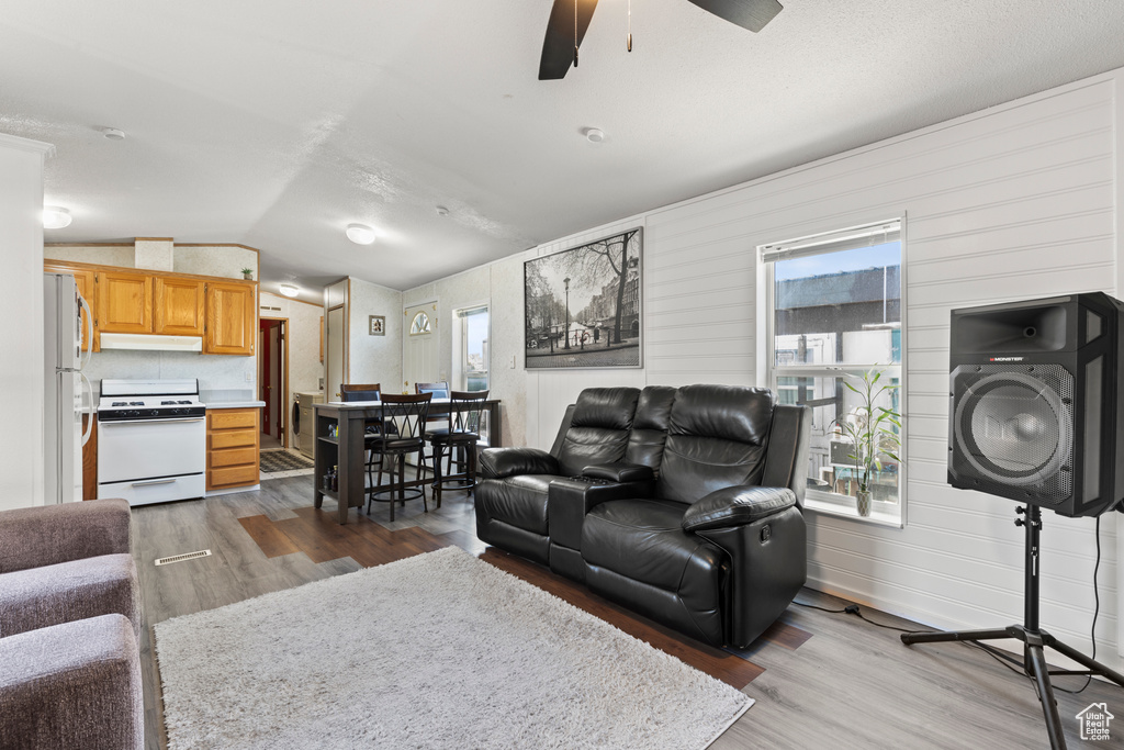 Photo 3 for MLS #2082368 at 610 W 100 North #18