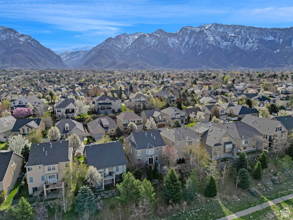 Birds eye view of property featuring a residential view and a mountain view
