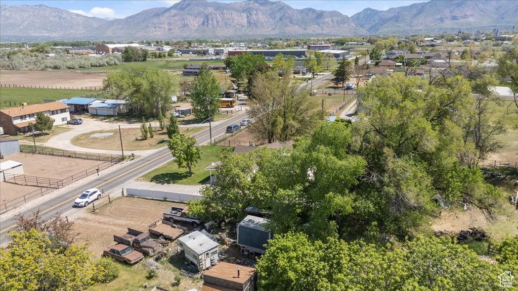 Drone / aerial view featuring a mountain view