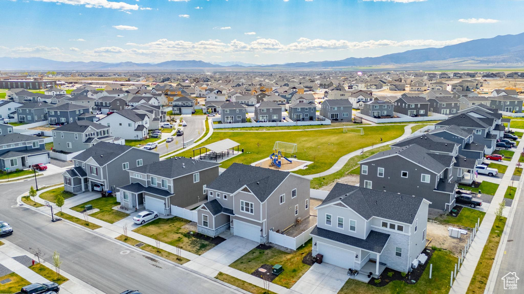 Aerial view with a residential view and a mountain view