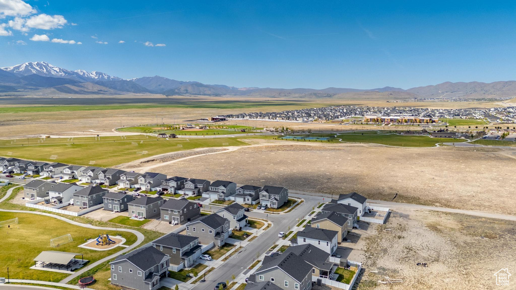 Bird's eye view with a residential view and a mountain view