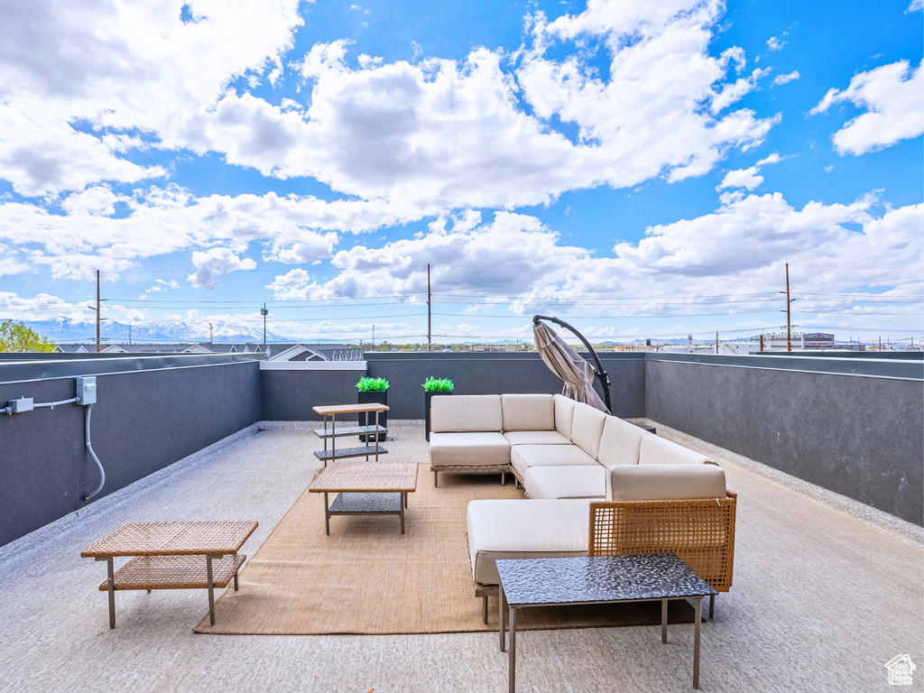 View of patio / terrace featuring outdoor lounge area