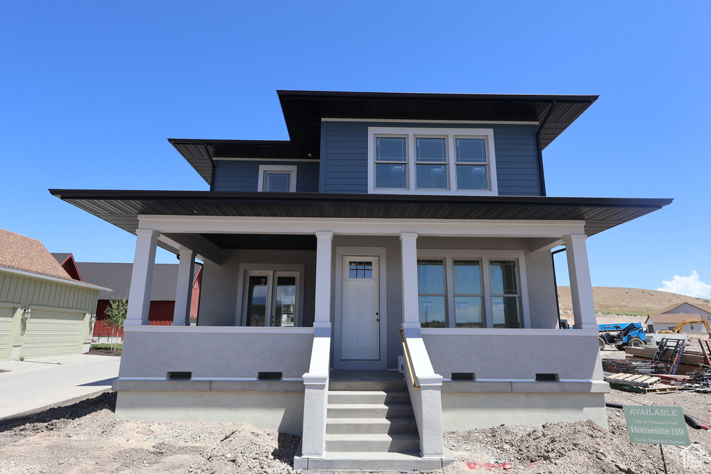 View of front facade with a porch