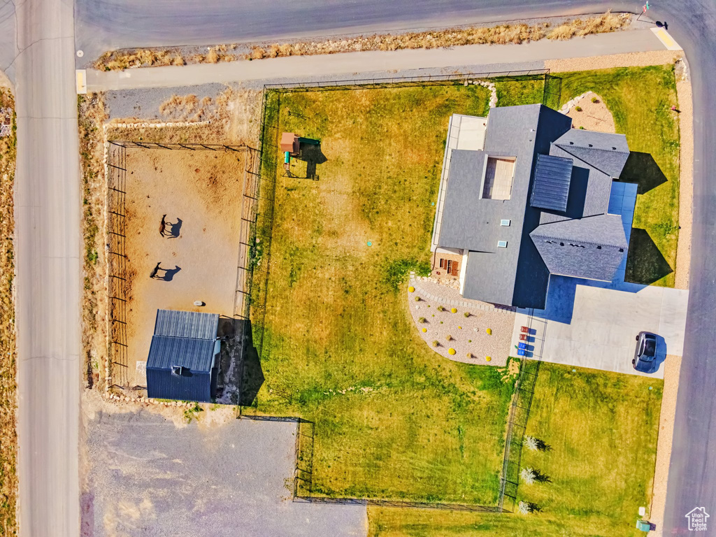 Birds eye view of property