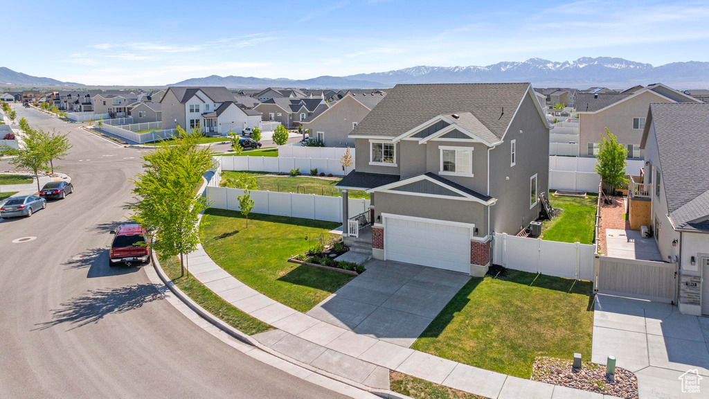 Bird\'s eye view with a residential view and a mountain view