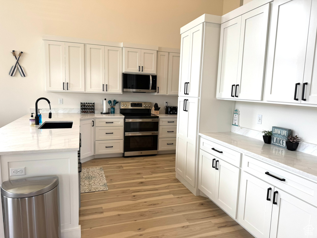 3042 S CHUKAR DR Garden City, UT 84028