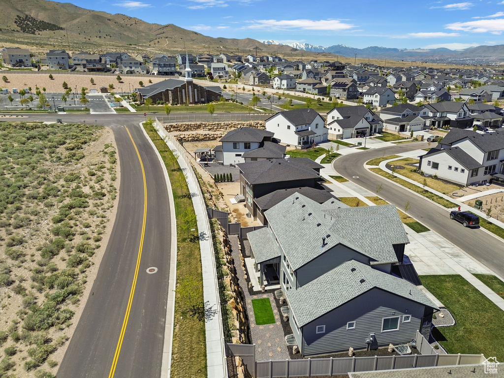 Birds eye view of property featuring a residential view and a mountain view