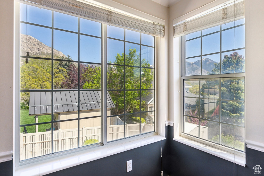 Interior details with a mountain view