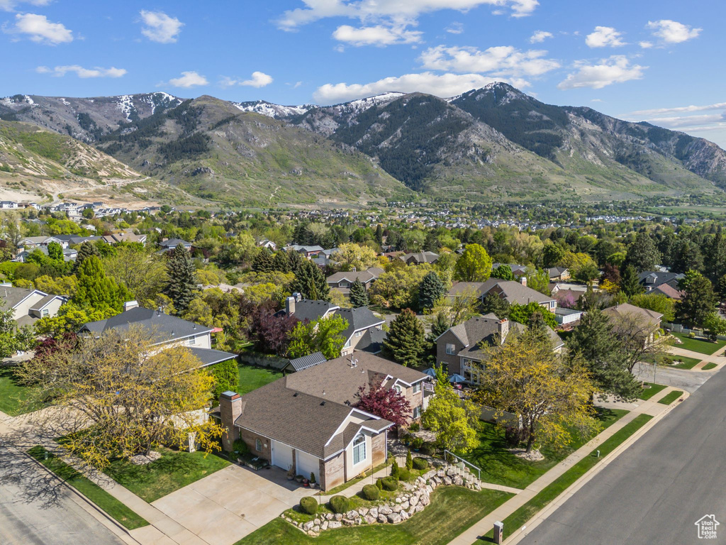 Aerial view featuring a residential view and a mountain view