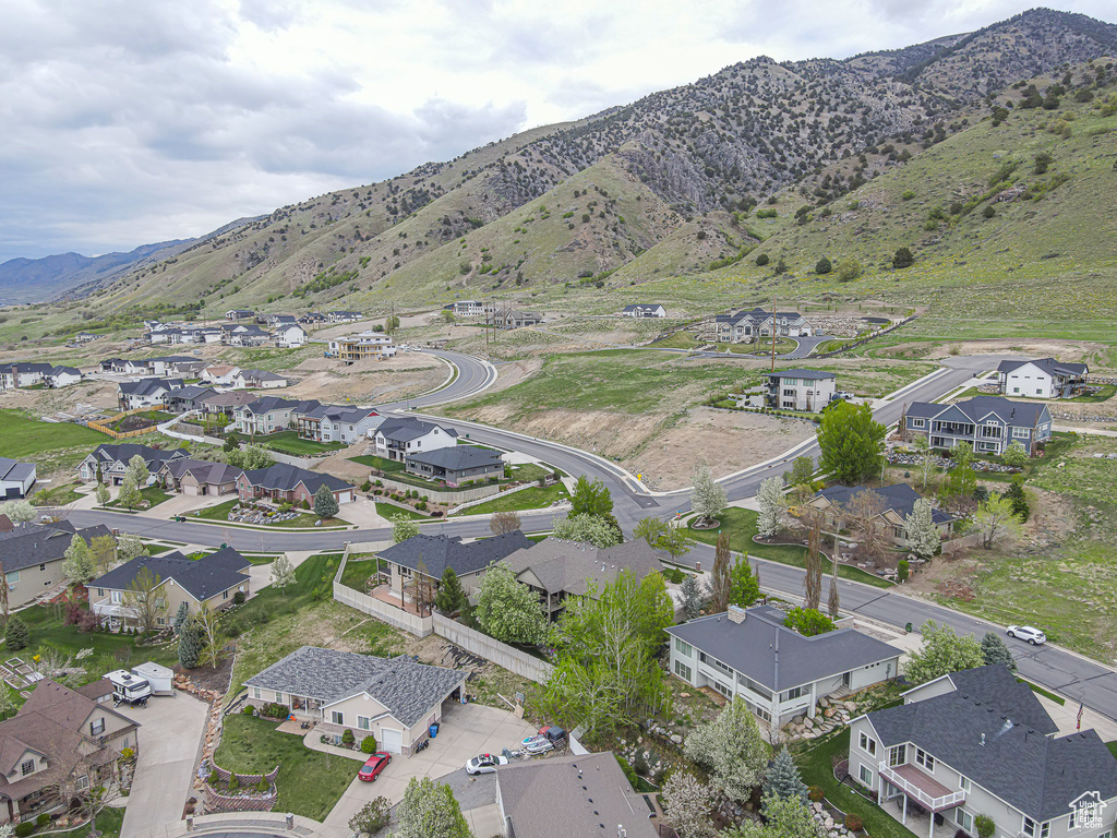 Bird's eye view with a residential view and a mountain view