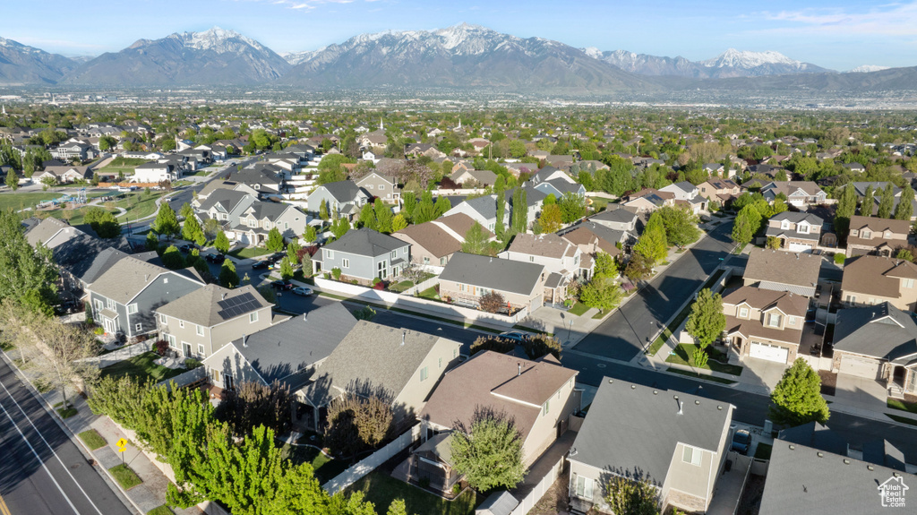Aerial view with a residential view and a mountain view