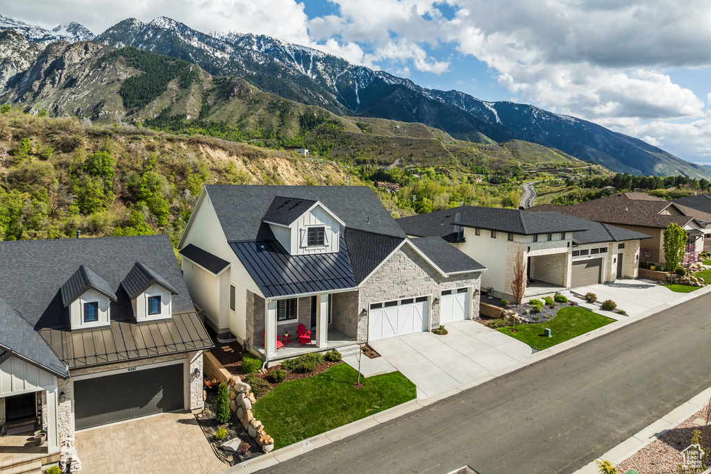 View of mountain feature featuring a residential view