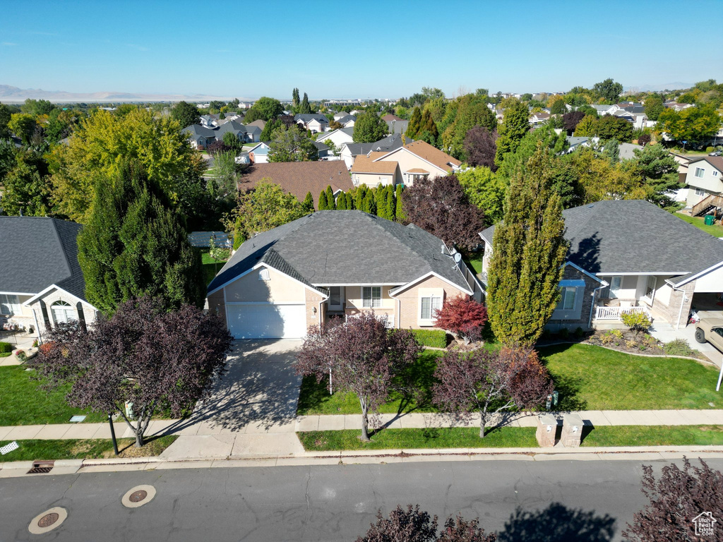 Drone / aerial view featuring a residential view