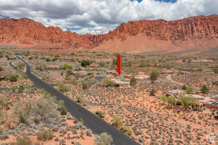 View of mountain feature with a desert view