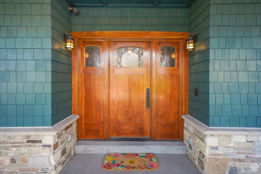 View of property entrance