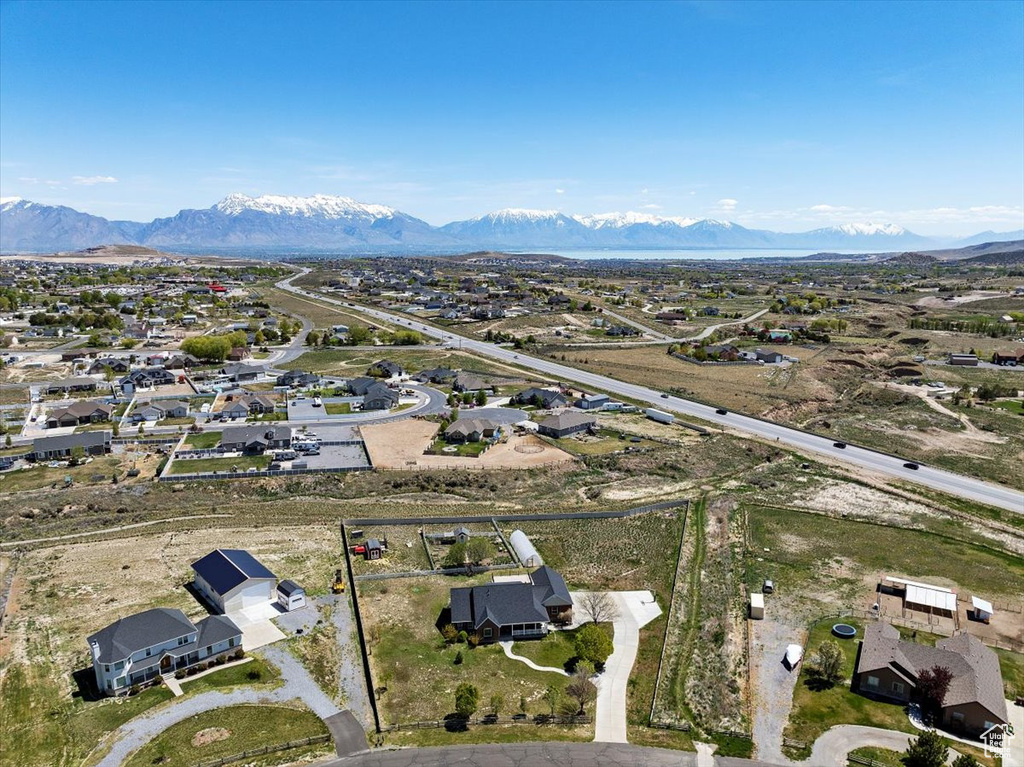 Bird's eye view featuring a mountain view and a residential view