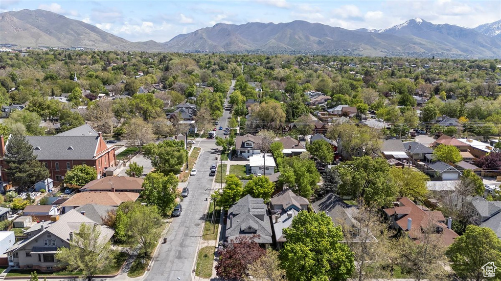 Bird's eye view with a residential view and a mountain view