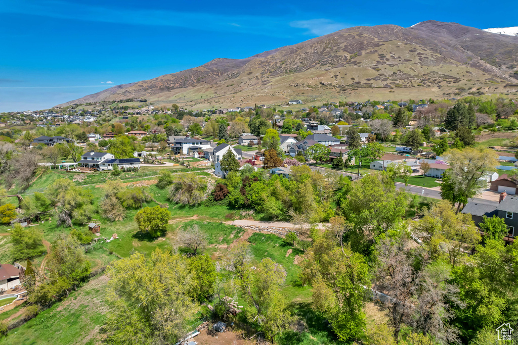 Mountain view featuring a residential view