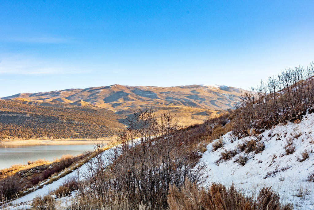 28  HOLLOW DR Coalville, UT 84017