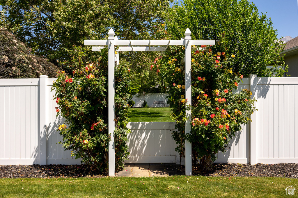 5604 W 11350 N Highland, UT 84003