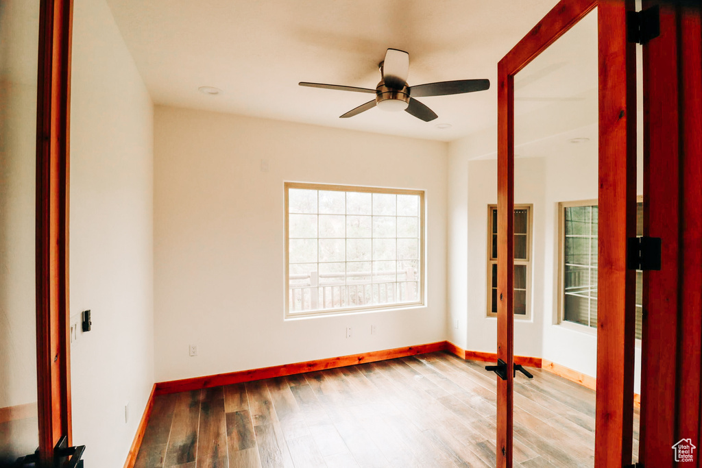 Photo 13 for MLS #2082658 at 985 N Russell Rd