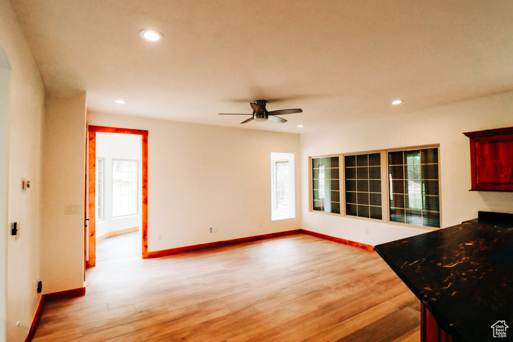 Photo 9 for MLS #2082658 at 985 N Russell Rd
