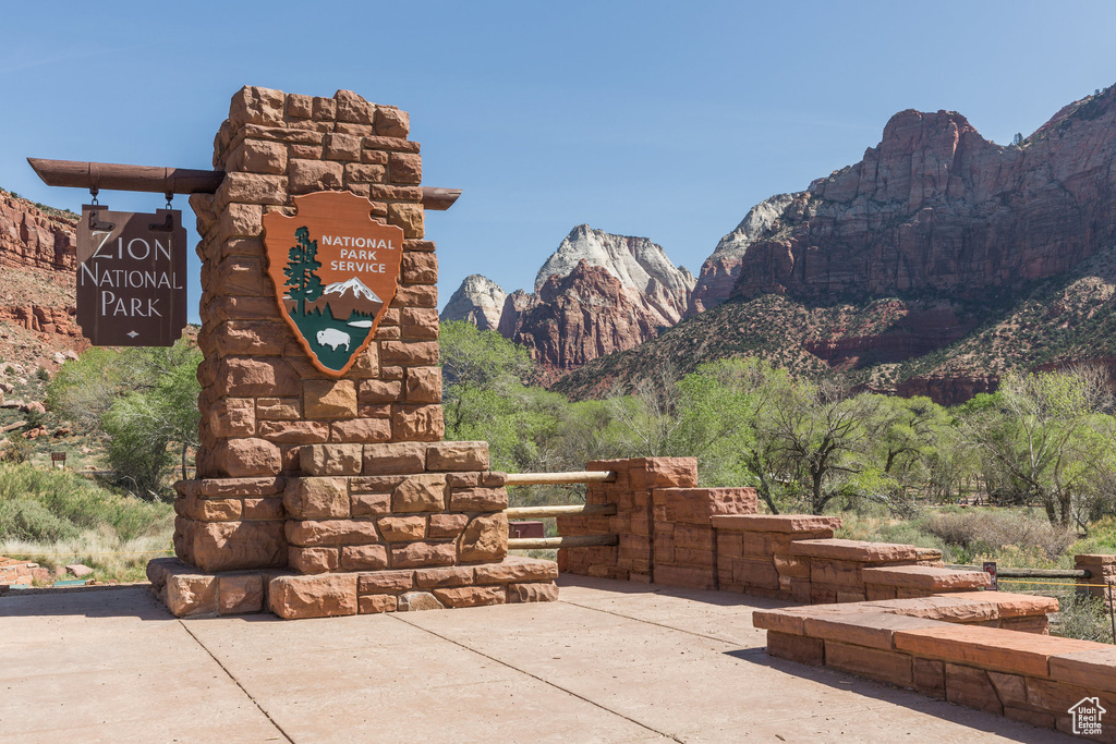 2538  ANASAZI WAY Springdale, UT 84767