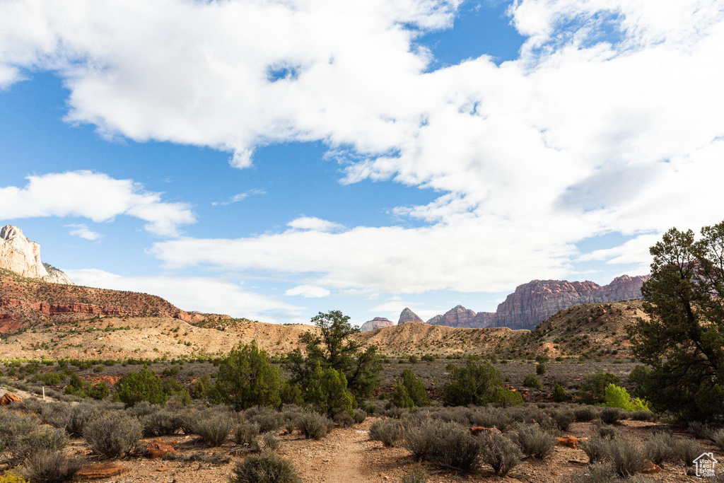 View of mountain feature