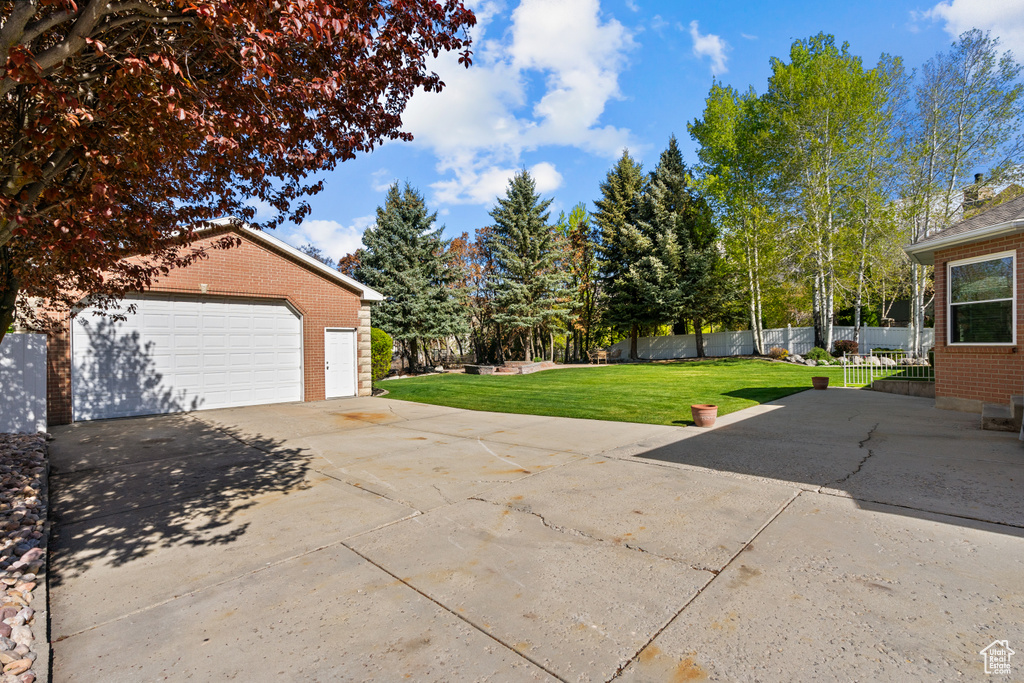 Exterior space with fence
