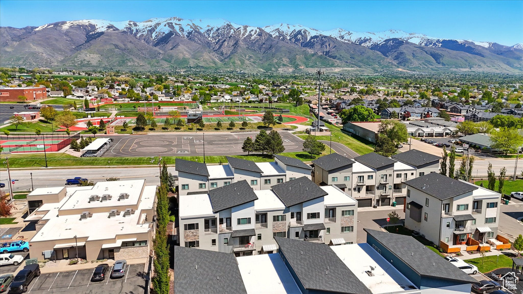 Bird\\\\\\\'s eye view featuring a mountain view and a residential view
