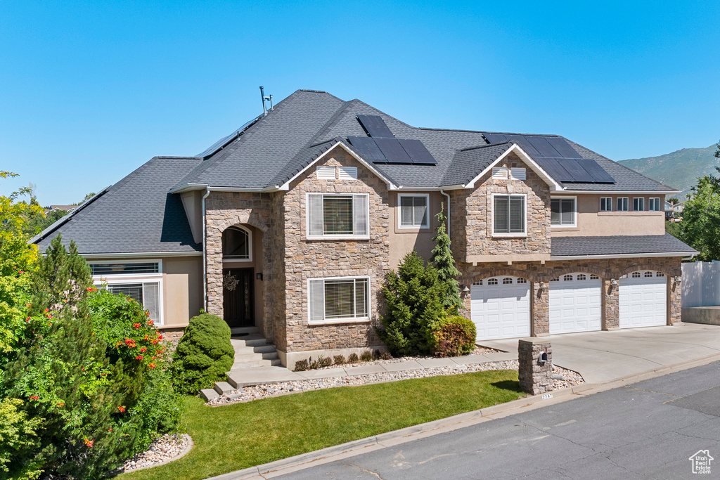 2247 COUNTRY OAKS DR Layton, UT 84040