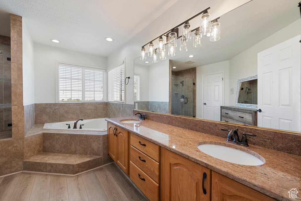 2247 COUNTRY OAKS DR Layton, UT 84040