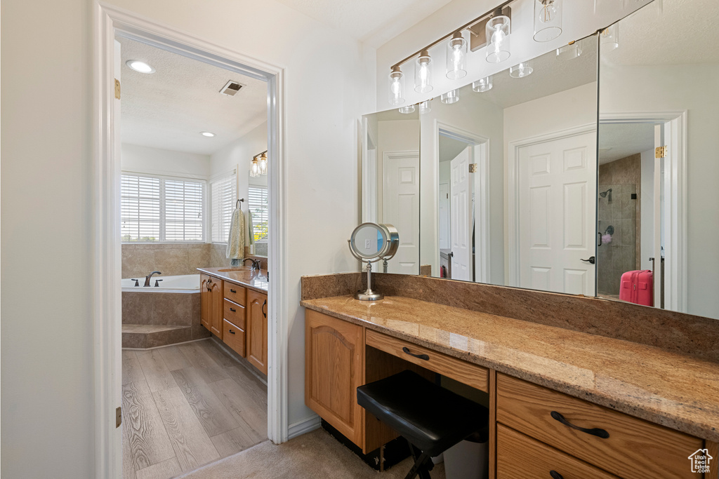 2247 COUNTRY OAKS DR Layton, UT 84040