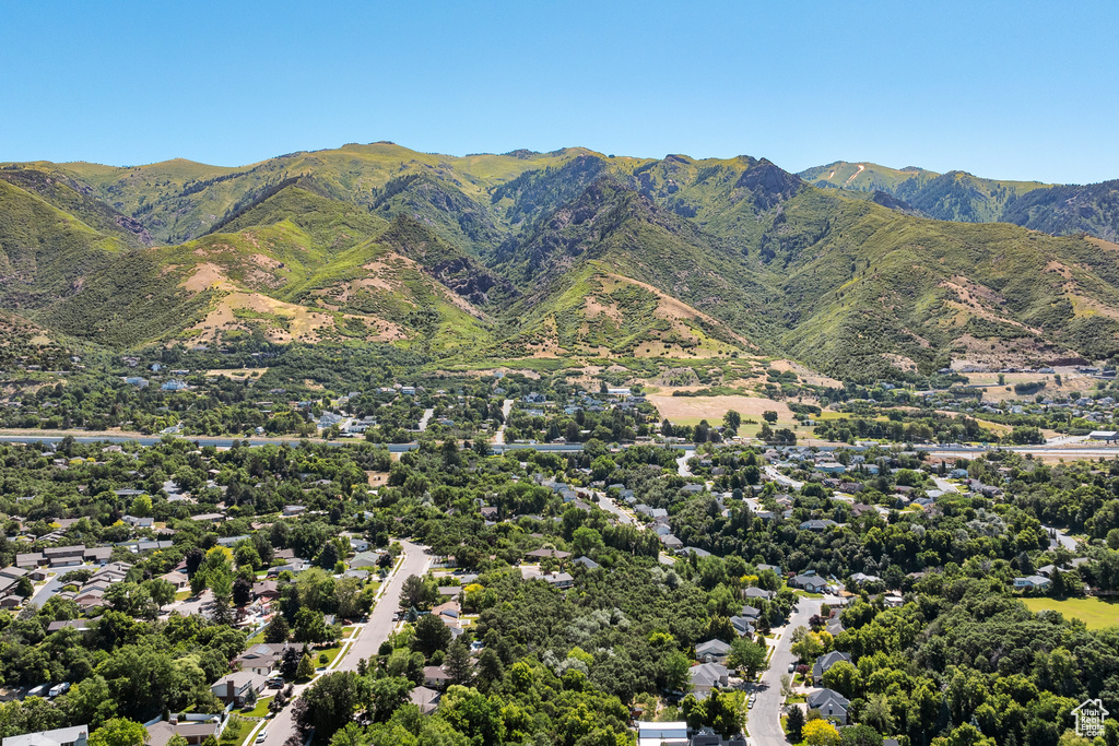 2247 COUNTRY OAKS DR Layton, UT 84040
