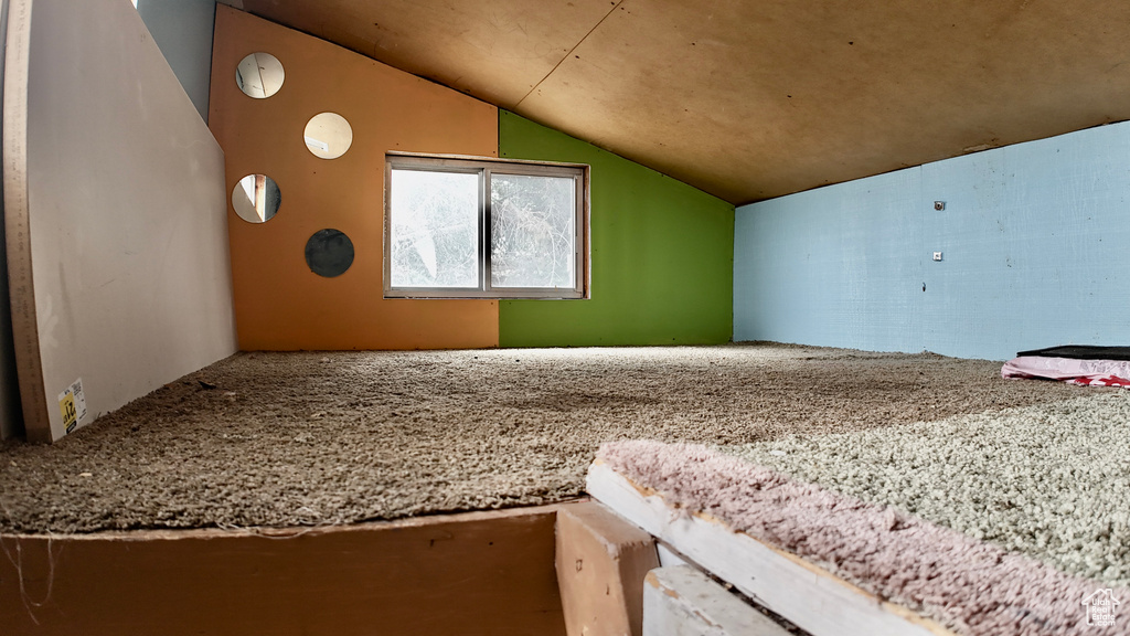 Additional living space with vaulted ceiling