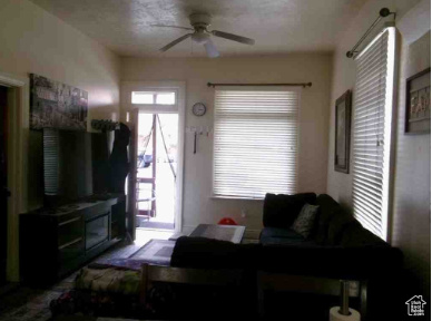 Living room with a ceiling fan