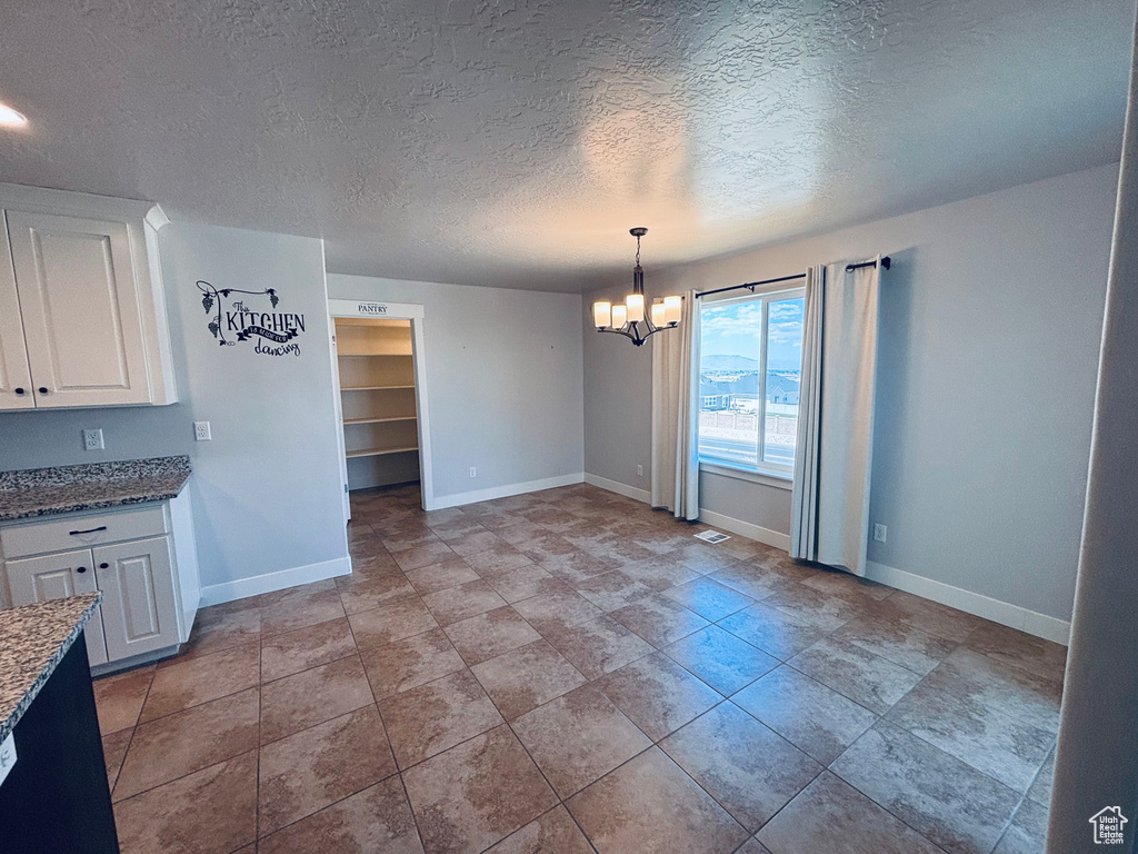 125 E CHRISTLEY LN Elk Ridge, UT 84651
