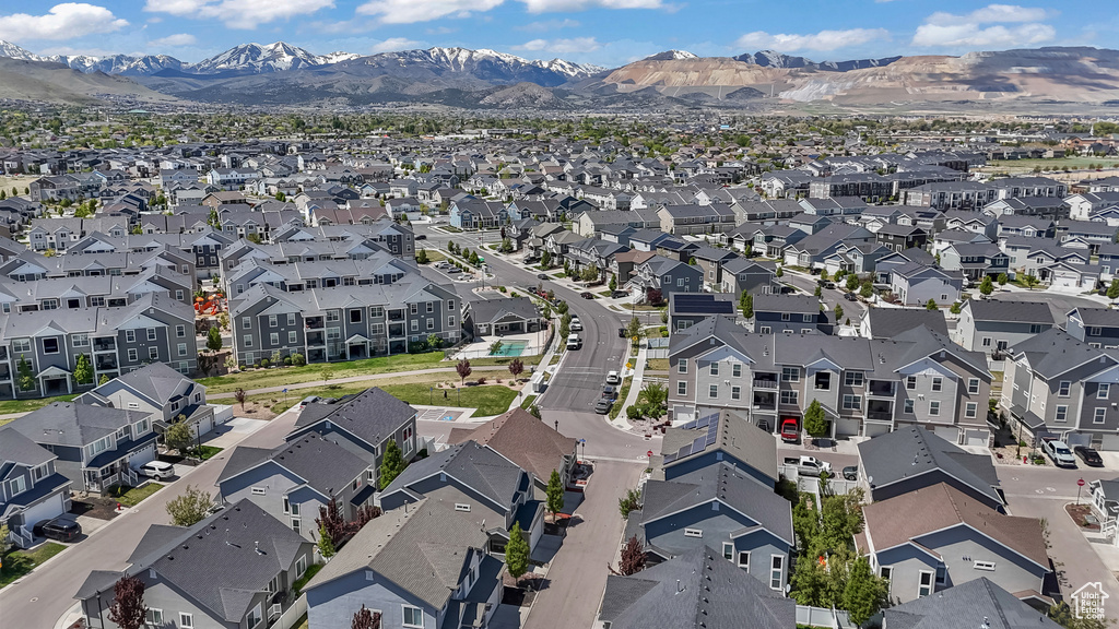 Bird's eye view with a mountain view and a residential view
