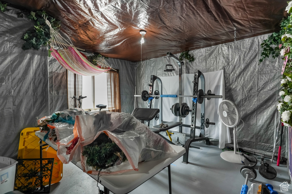 Miscellaneous room with finished concrete flooring