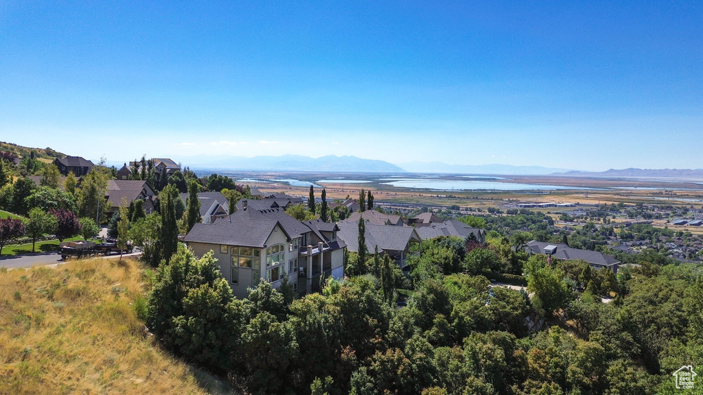 Mountain view featuring a residential view