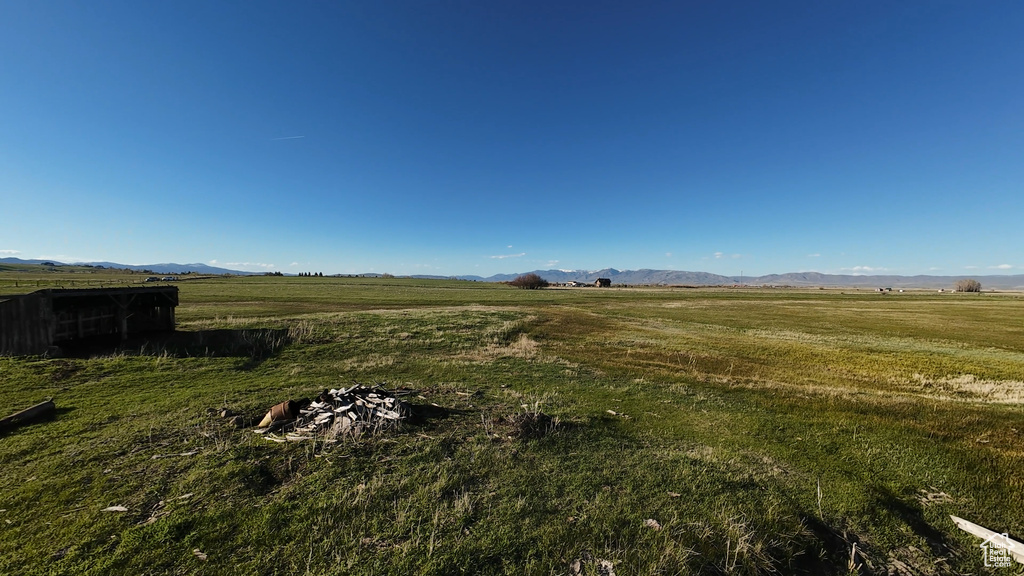 153  PARIS BOTTOMS RD Paris, ID 83261