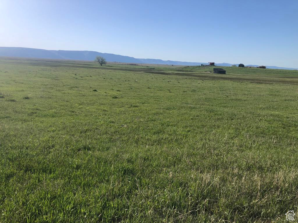 153  PARIS BOTTOMS RD Paris, ID 83261