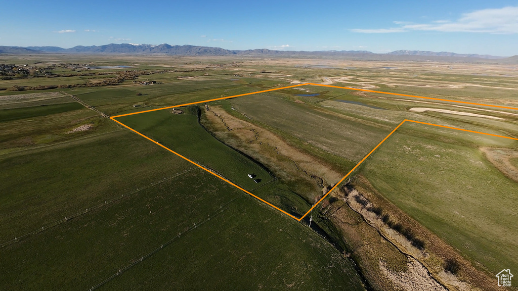 153  PARIS BOTTOMS RD Paris, ID 83261